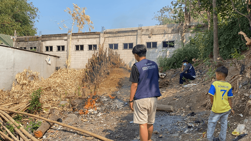 Kerja Bakti Jumat Bersih Bersama Pemuda Desa